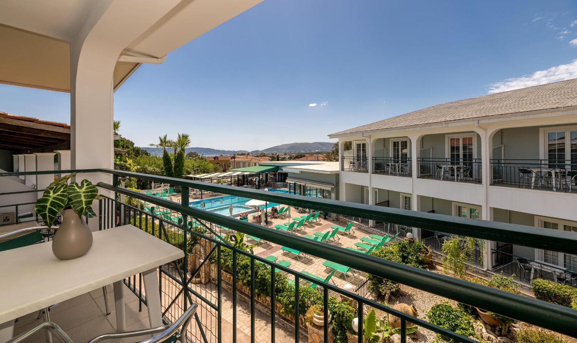 Sofia'S Hotel Каламакион Экстерьер фото